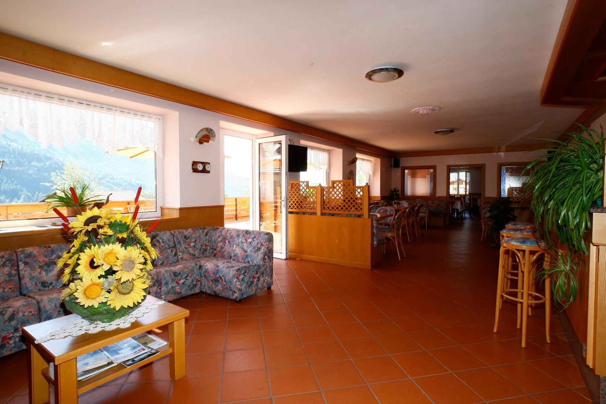 Hotel Garni Villanova Molveno Zewnętrze zdjęcie